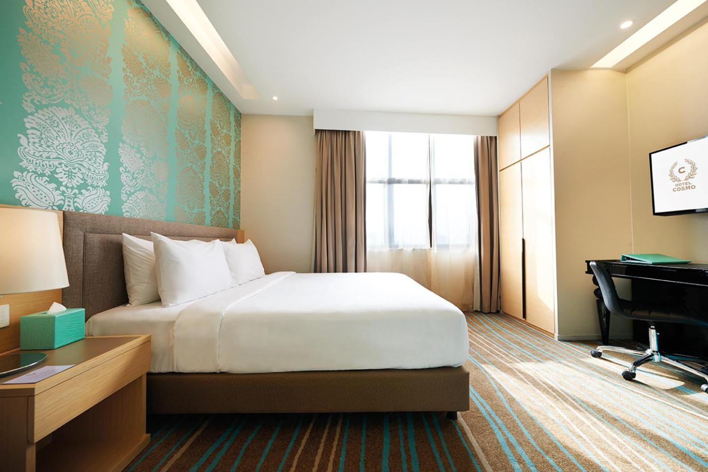 Deluxe King Room